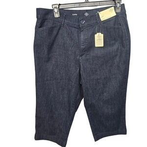 St. Johns Bay Womens Mid Rise Dark Rinse Denim Capri Pants Size 16 NEW